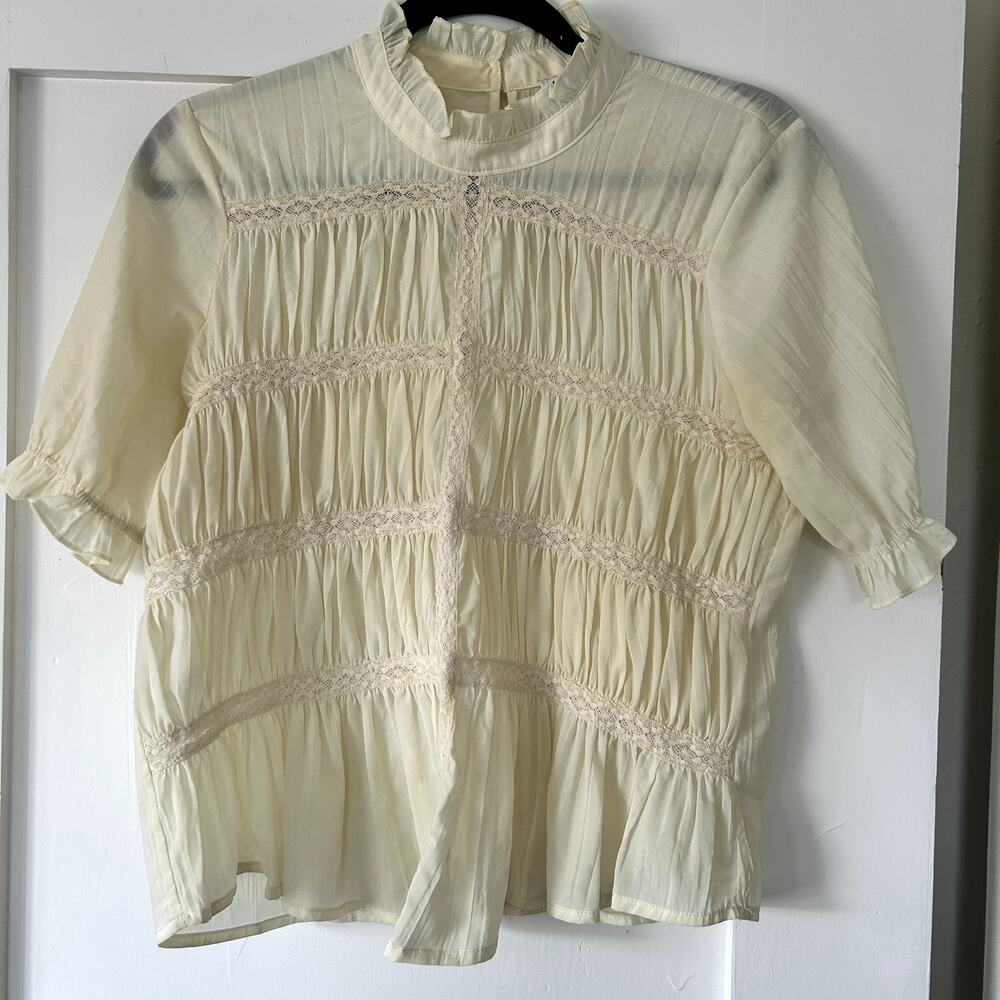 Cottage core bohem cream ruched blouse